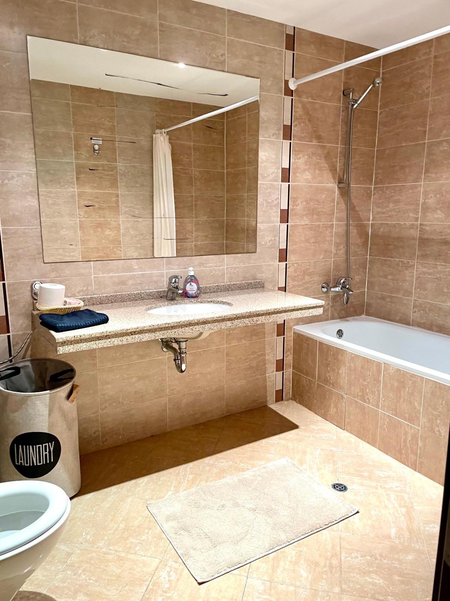 Ground Floor 2-Bedrooms, 2-Bathrooms Apartment Near Bansko In A Complex With Pools And Spa Included ราซล็อก ภายนอก รูปภาพ