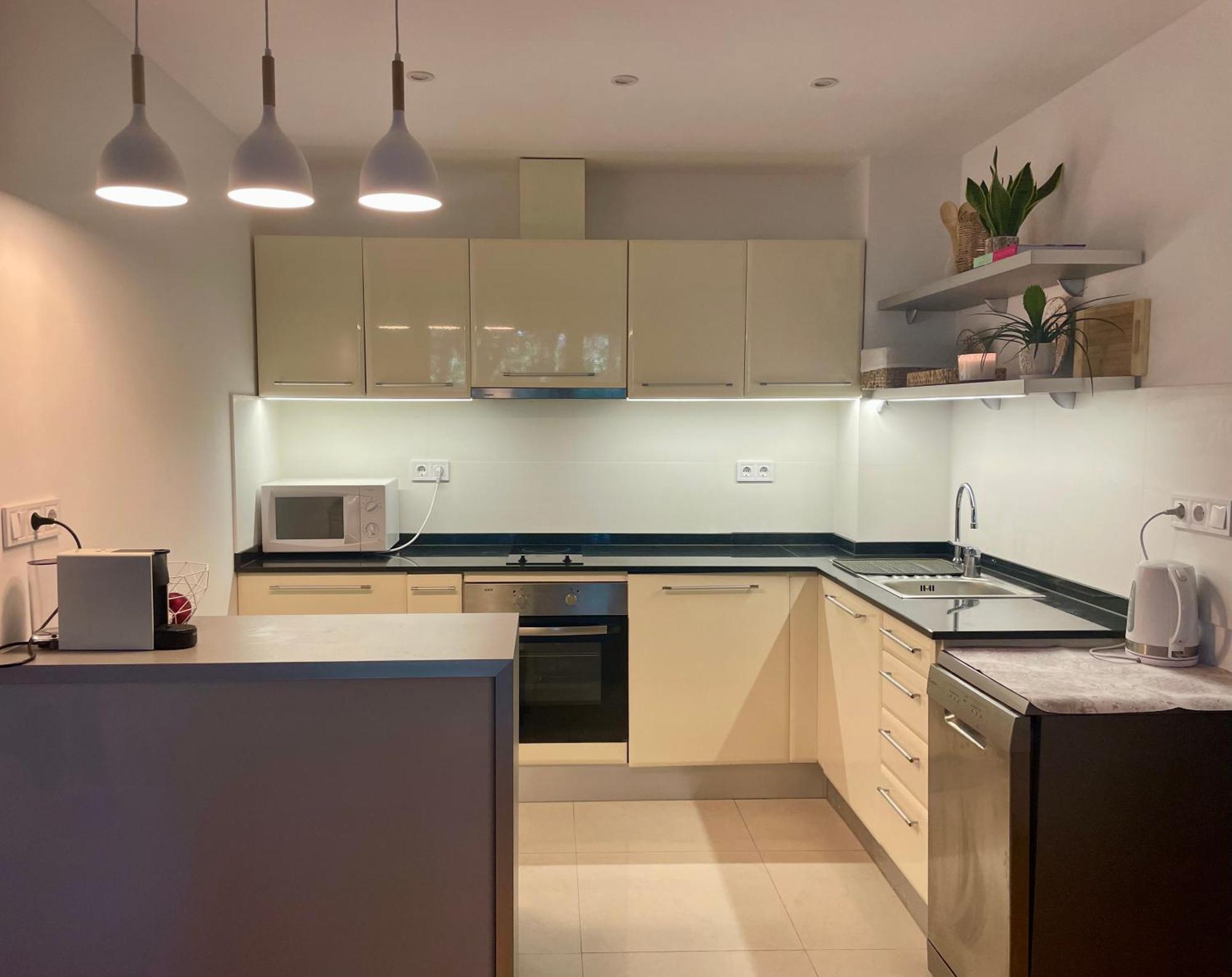 Ground Floor 2-Bedrooms, 2-Bathrooms Apartment Near Bansko In A Complex With Pools And Spa Included ราซล็อก ภายนอก รูปภาพ